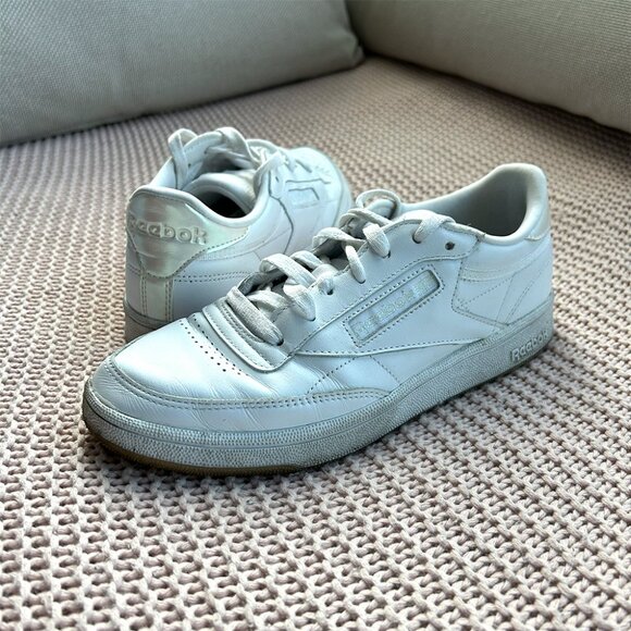 Reebok Women’s Iridescent Sneakers 8 - Picture 2 of 4